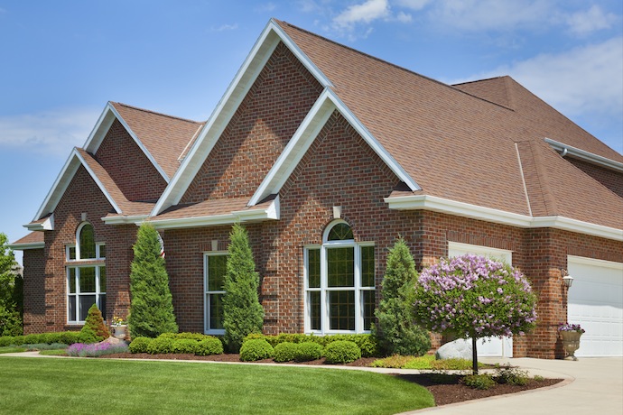 Mastering Curb Appeal: 8 Expert Tips to Elevate Your Home’s Exterior